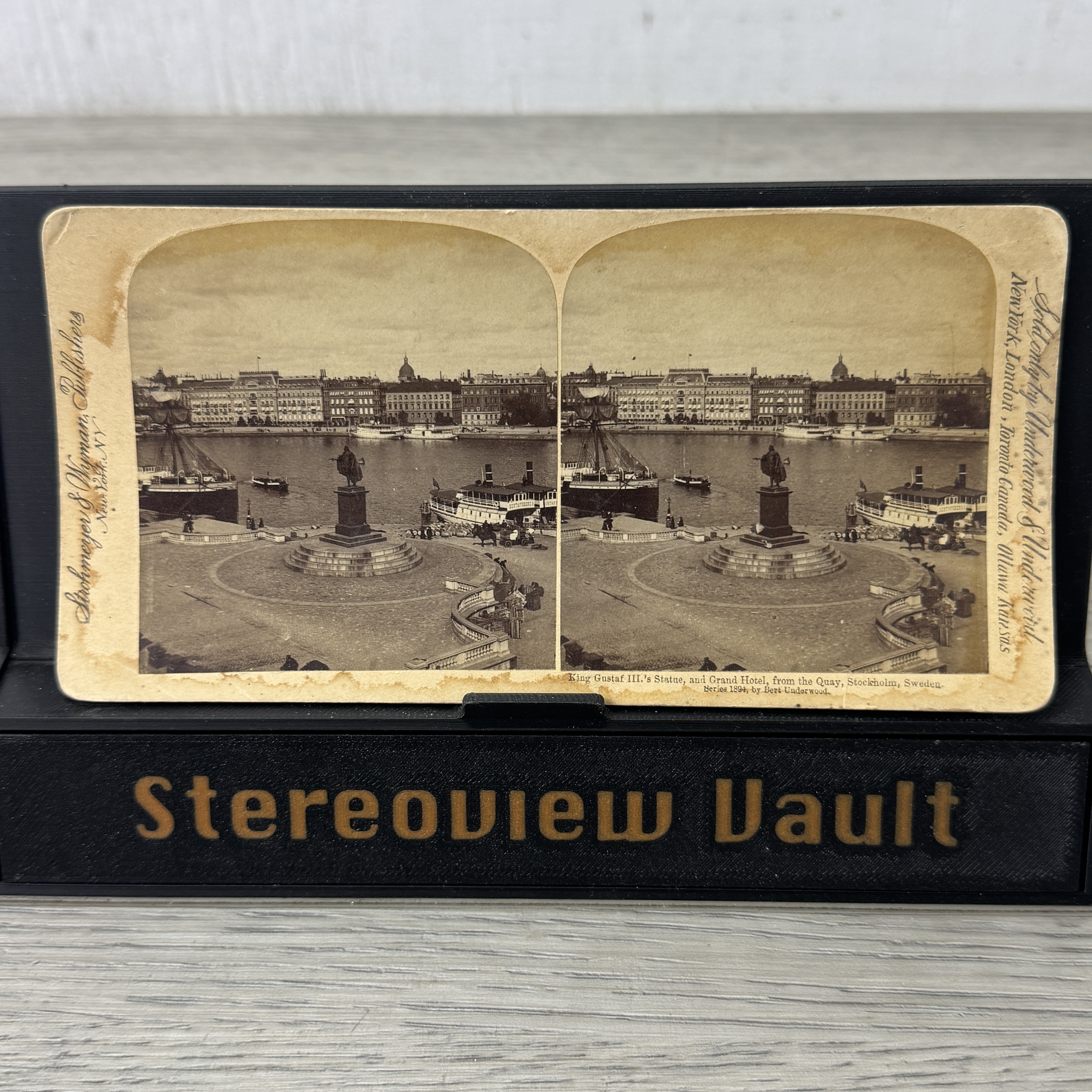 Underwood & Underwood, King Gustav III Statue, Stockholm, c. 1900 - Front