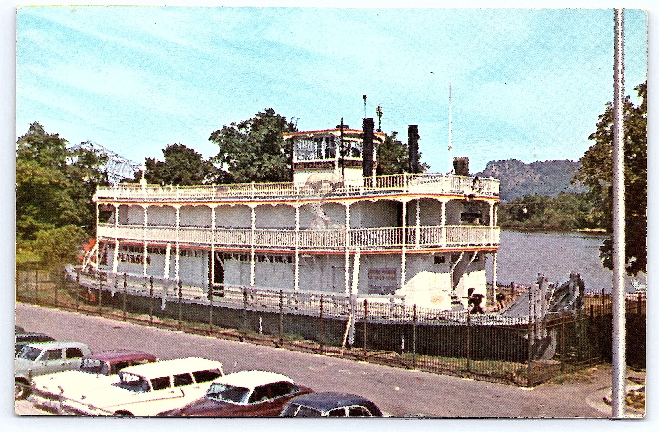 Hiawatha Valley Postcard, RPPC, James P. Pearson, Winona, MN, 1959 - Front